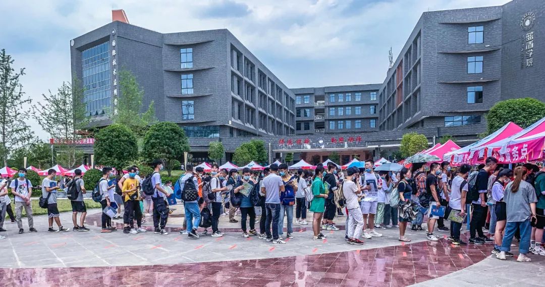 单招季|确认过眼神 你就是川科人(图1)