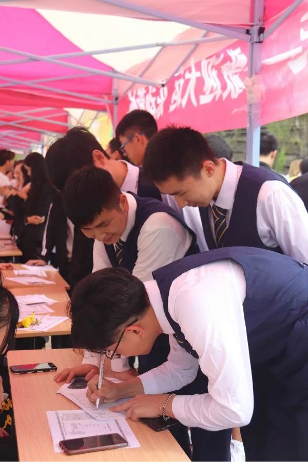 志愿于心 奉献于行 | 你所不知道的大运会志愿者！(图8)