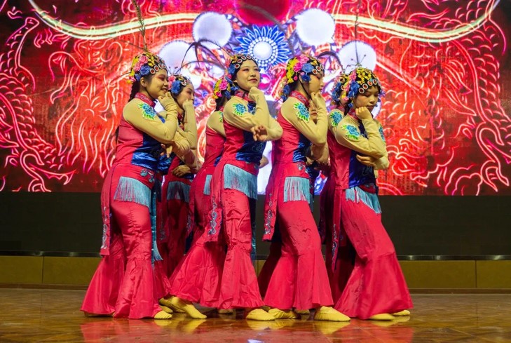 23-20121H02402C3.jpg