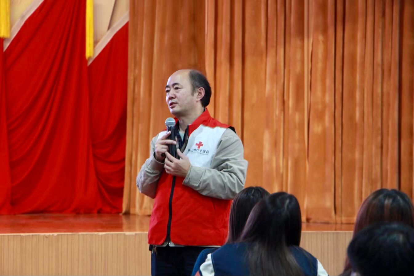 四川科技职业学院红十字会学生分会开展“造血干细胞知识讲座”(图2)