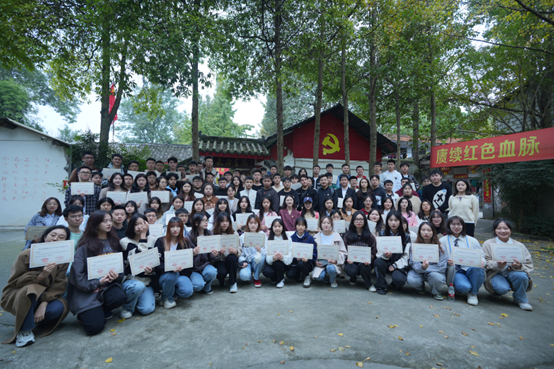 我校学生代表参加第七届成都市 大学生骨干培训(图3)