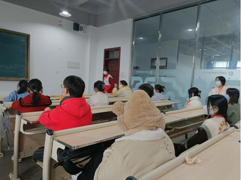 四川科技职业学院红十字会学生分会开展“扬急救之帆，为生命护航”活动(图3)