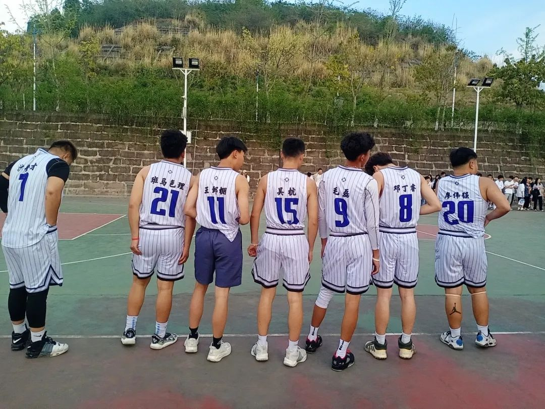 1-2304231G015159.png