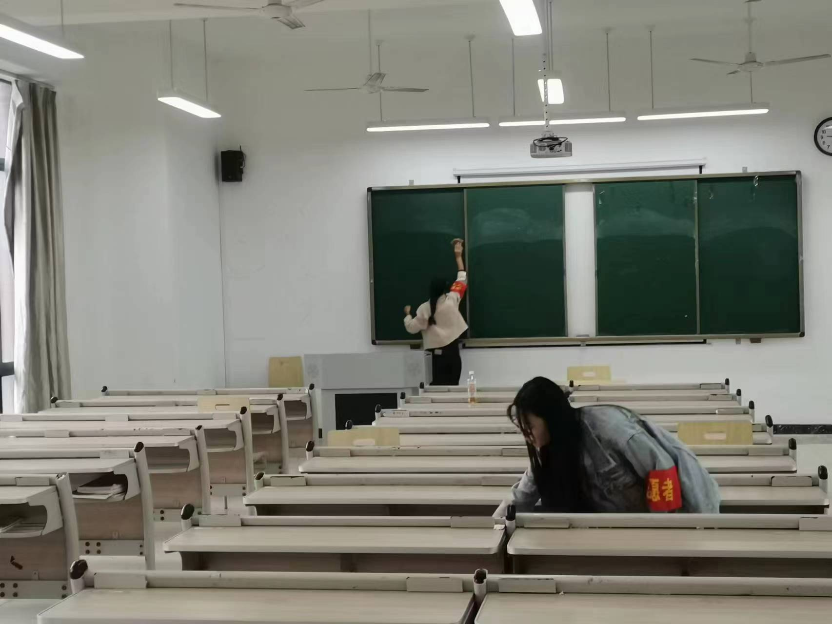 1-23102GU1452F.png