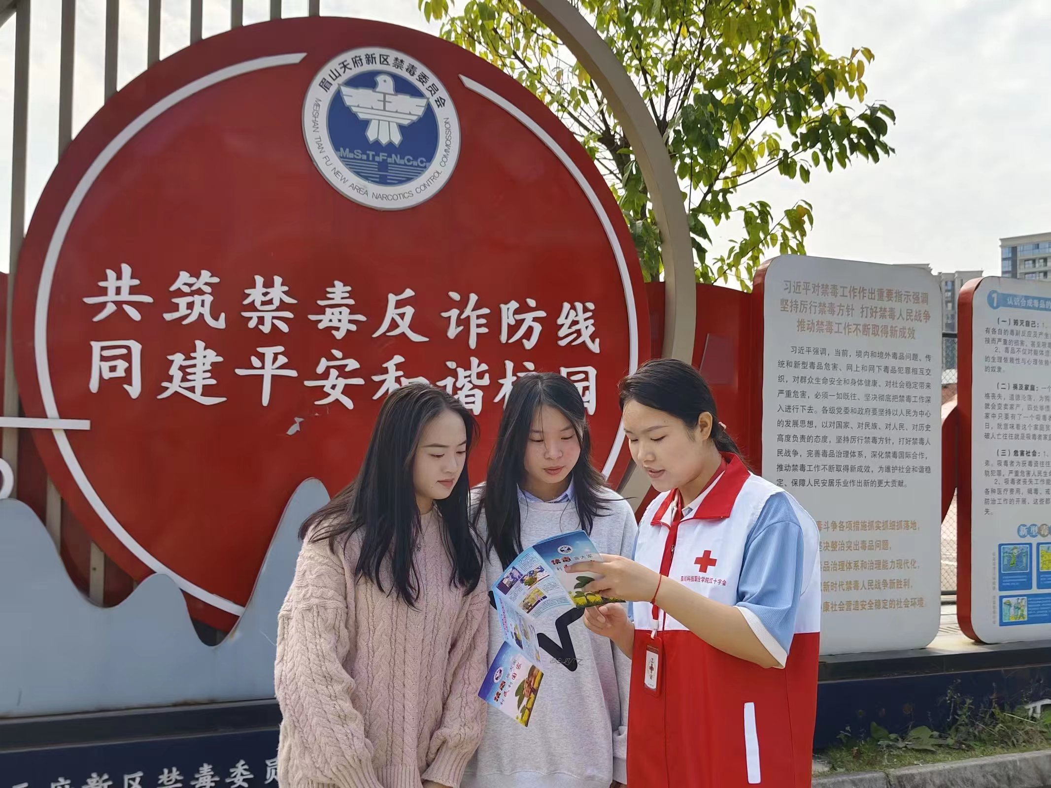 1-23121G95612R3.jpg
